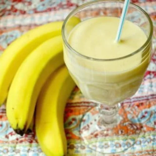 Vegan Mango Banana Smoothie