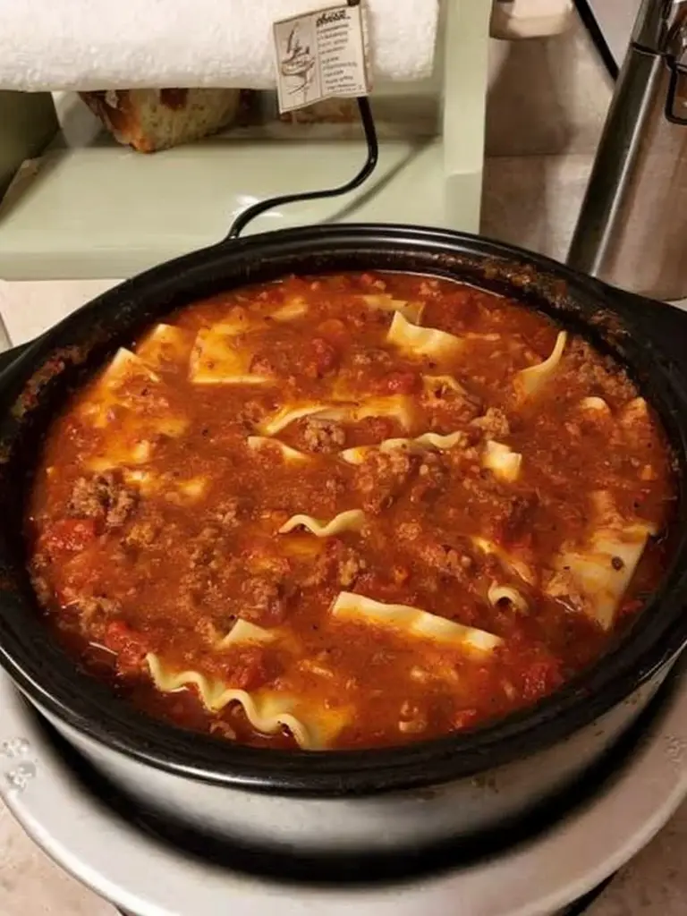 Discover the Delicious Comfort of Easy Homemade Lasagna Soup