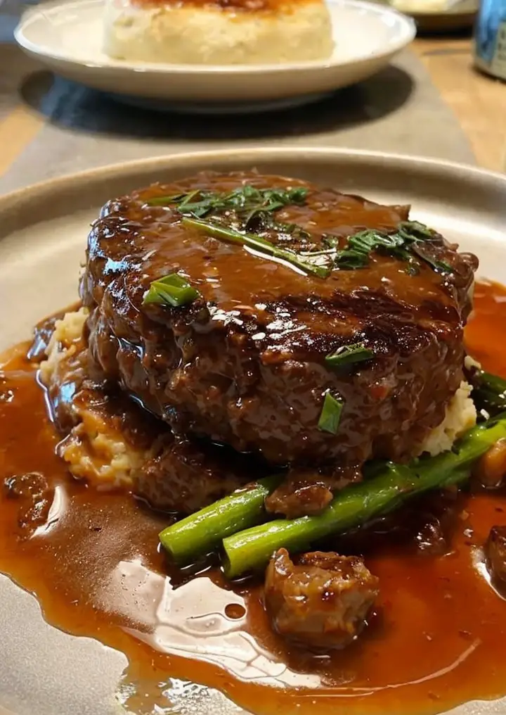 Classic Salisbury Steak Recipe – Family Favorite Comfort Food