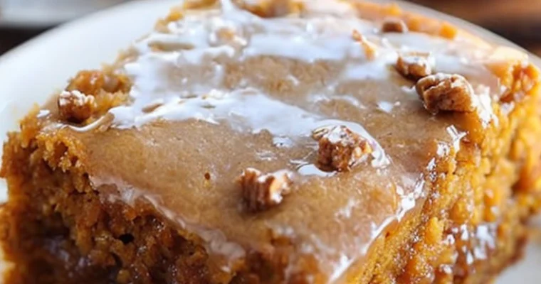 Delicious Pumpkin Honey Bun Cake Recipe for Decadent Dessert